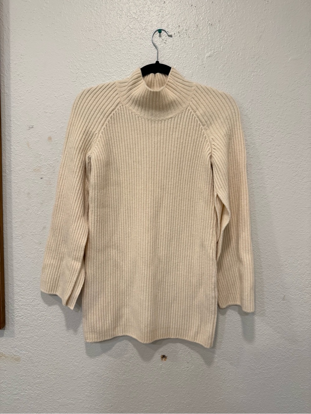 Plein Sud Ivory Rib-Knit Virgin Wool Turtleneck Raglan Pullover Sweater Medium